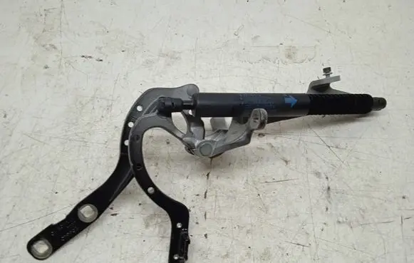 BMW 5 F10 F11 Tailgate/trunk/boot hinge 17120310