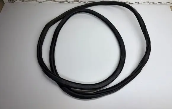 Audi A6 S6 C8 4K Front door rubber seal 4K0831721