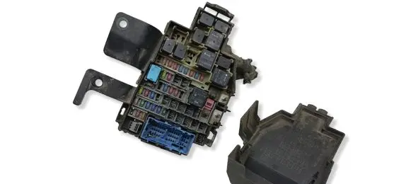 Mazda 6 Fuse box set K7425