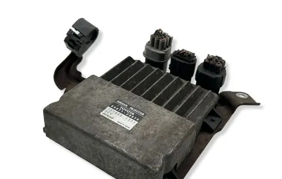 Toyota Corolla Verso AR10 Fuel injection control unit/module 8987120070 1310001371