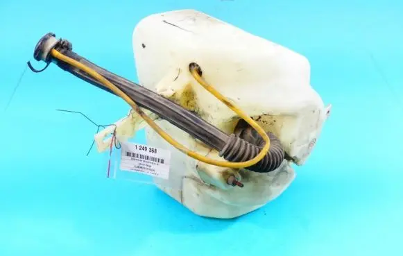 Windshield washer fluid reservoir/tank