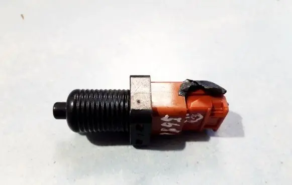 Peugeot 406 Brake pedal sensor switch