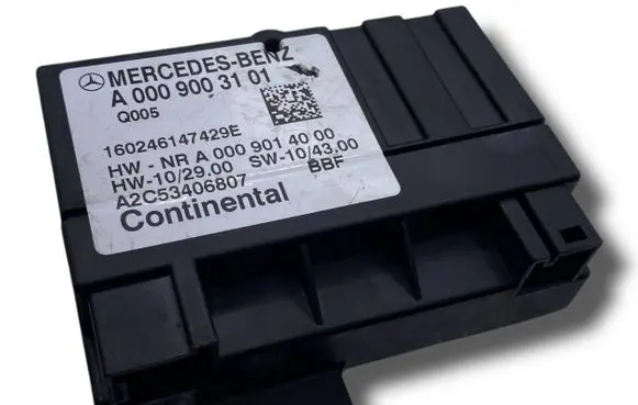Mercedes-Benz A W176 Central body control module A3214 A0009003101