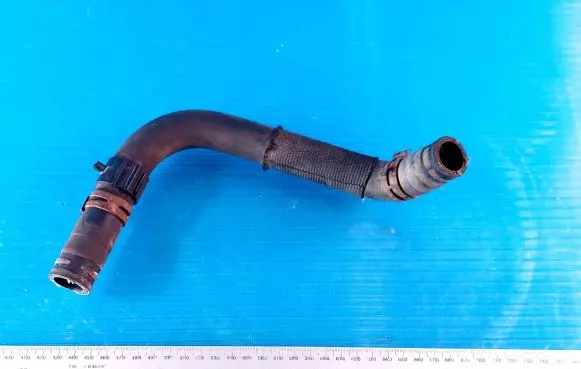 Volkswagen Crafter Engine coolant pipe/hose