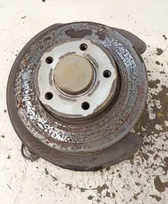 Opel Vivaro Rear wheel hub
