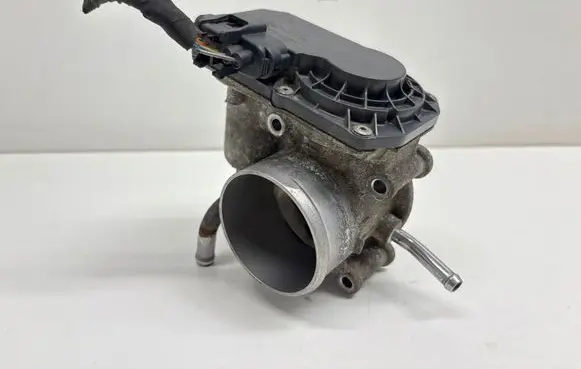 KIA Ceed Throttle valve 351002B300 5301 7P17