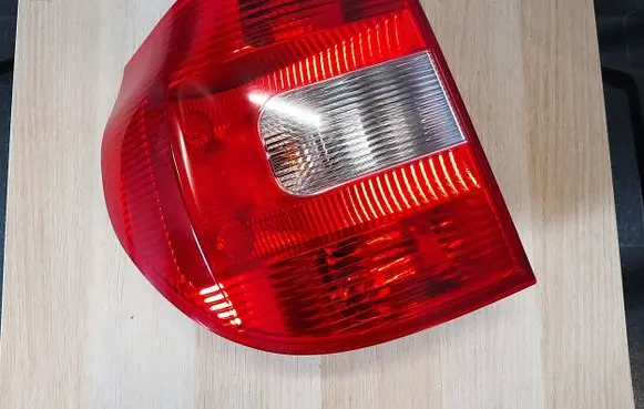 Skoda Yeti (5L) Rear/tail lights 5L0945095