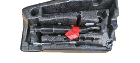 Porsche 718 Cayman 982 982c Towing hook eye