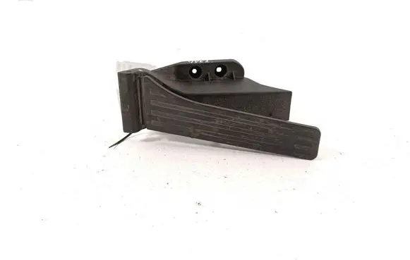 Mercedes-Benz E W212 Accelerator throttle pedal A4513000000