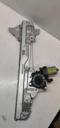 Hyundai Kona I Front door window regulator with motor 82402j9000