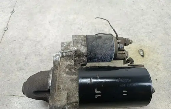 BMW 5 E39 Starter motor 1740374