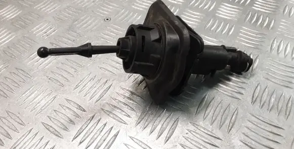 Ford Focus C-MAX Clutch master cylinder 3M517H549BC