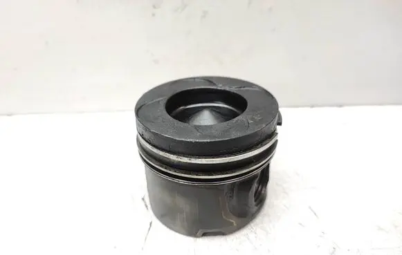 BMW X3 E83 Piston 84L107