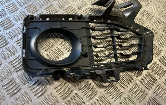 BMW 4 F32 F33 Front fog light trim/grill 8054507