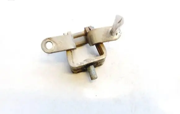 Skoda Octavia Mk2 (1Z) Tailgate/trunk/boot hinge