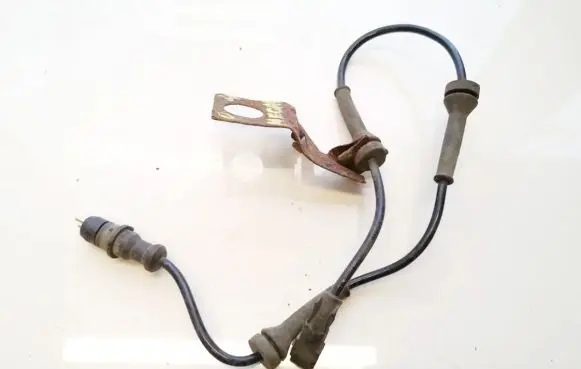 Renault Scenic I ABS brake wheel speed sensor 8200296570 10.0711-5151.3