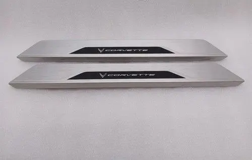 Chevrolet Corvette C8 Front door trim (molding) 84860636