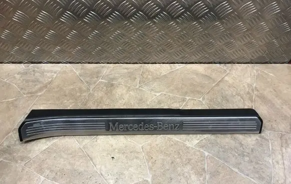 Mercedes-Benz S W221 Side skirt rear trim A2216800235