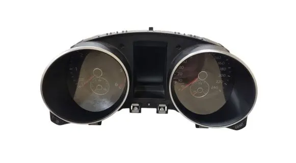 Volkswagen Golf VI Speedometer (instrument cluster) 5K0920870E