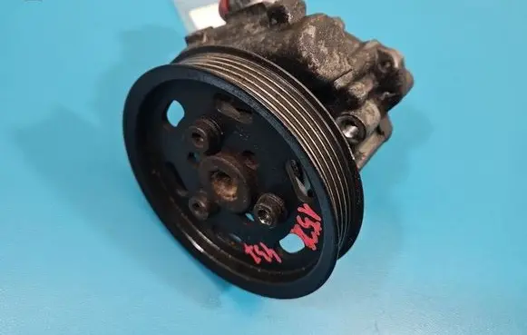 Volkswagen PASSAT B5.5 Power steering pump 8D0145155Q IMPRK1528437