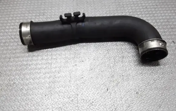 Volkswagen Jetta V Intercooler hose/pipe 1K0145838N