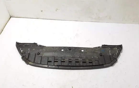 Dacia Sandero III Engine splash shield/under tray 622350503R