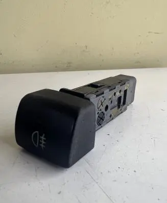 Fog light switch