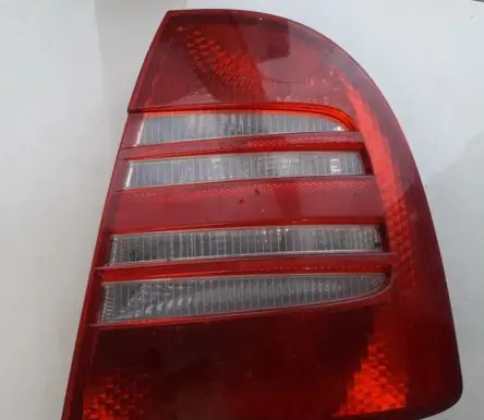 Skoda Superb B5 (3U) Rear/tail lights 1SCX13404AA 1SCX-13404-AA