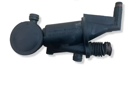 Porsche Boxster 986 Oil breather separator 3931070912