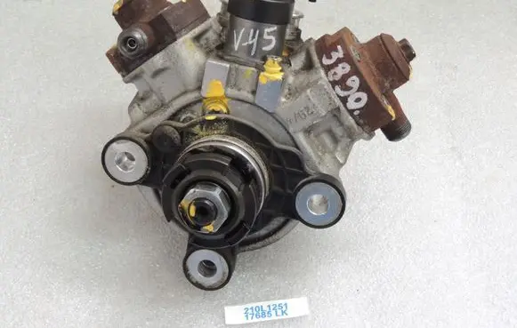 Volvo V60 Fuel injection high pressure pump 31272896 36002503