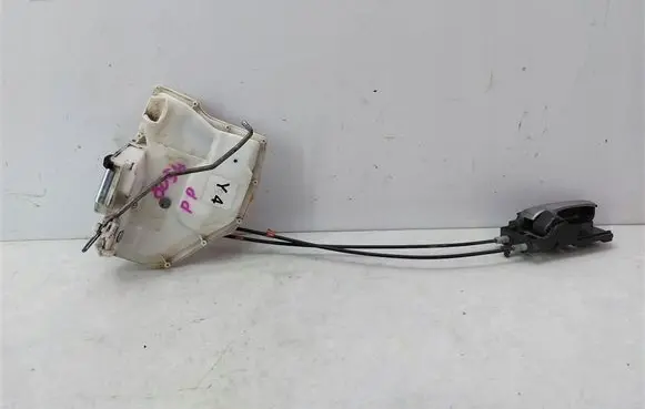Suzuki SX4 Front door lock 