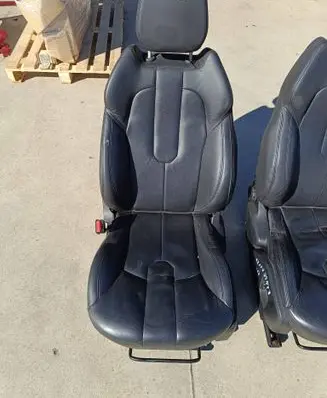 Land Rover Evoque I Front driver seat 