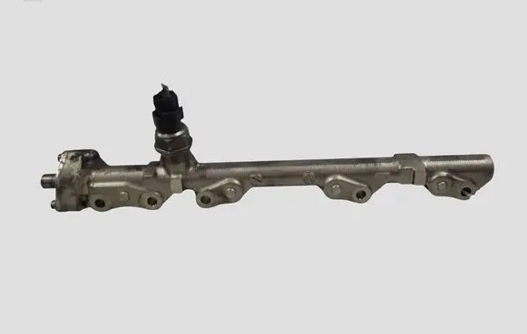 Nissan Juke I F15 Fuel main line pipe
