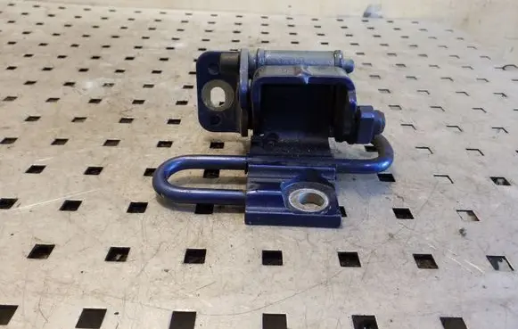 Audi A3 S3 8P Rear door lower hinge