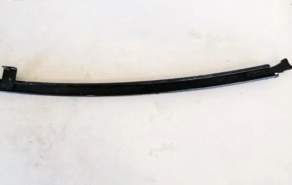 Toyota Yaris Front door glass trim molding 
