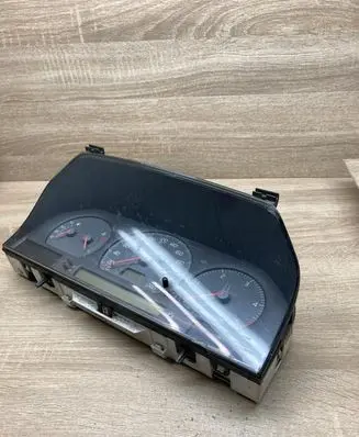 Volvo S70 V70 V70 XC Speedometer (instrument cluster) 9168386 9168144 69794700T