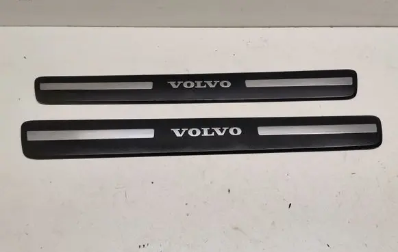 Volvo XC60 Front sill trim cover 31349213 31349002