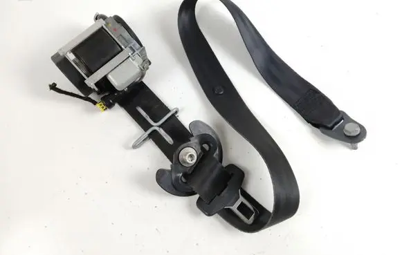 Citroen DS5 Front seatbelt 98028118XX