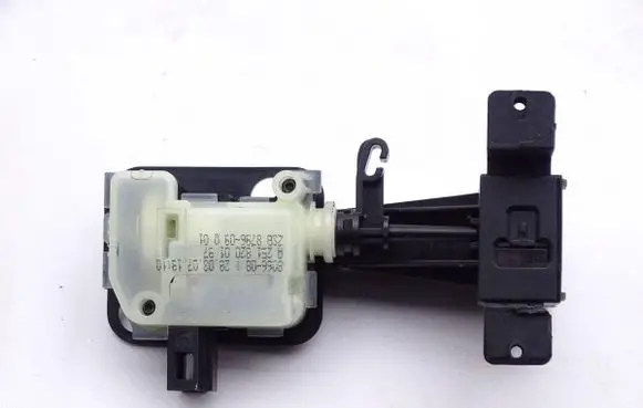 Mercedes-Benz S AMG W221 Fuel tank cap lock A2518200197 GBIMPORT