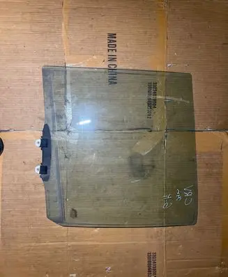 Honda CR-V Rear door window glass