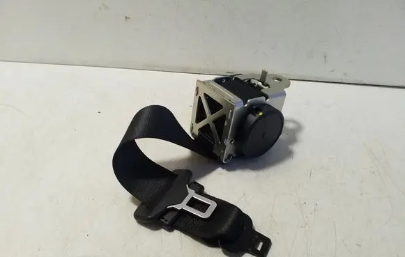 Maserati Ghibli Middle seatbelt (rear) 627041100