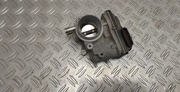 Toyota Yaris Throttle valve 2203023010