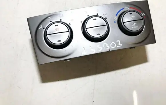 Subaru Forester SG Climate control unit 72311sa002 5037223015
