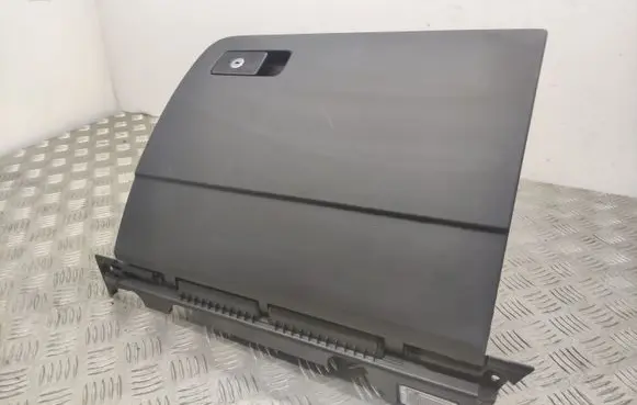 Volkswagen PASSAT B8 Glove box 3G1857097N