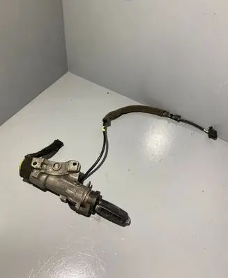 Volkswagen Sharan Steering wheel axle 4B0905851B