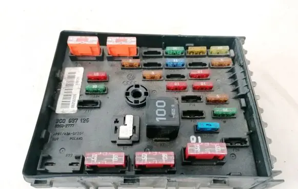 Volkswagen PASSAT B6 Fuse box set 3c0937125 6359-2777