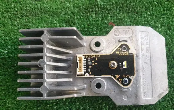Skoda Octavia Mk3 (5E) LED ballast control module 142000247 1473000374