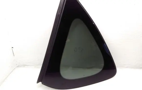 Rear side window