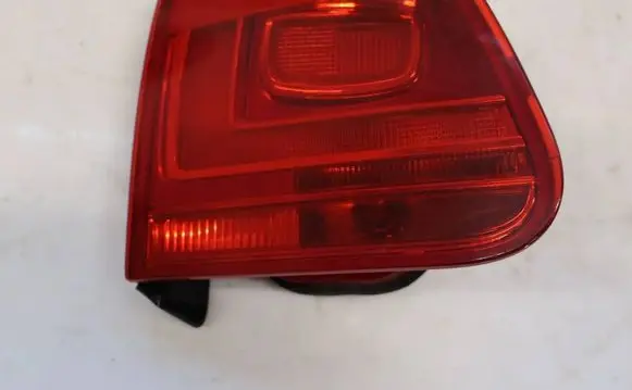 Volkswagen Tiguan Rear/tail lights 5N0945093G 5N0945093