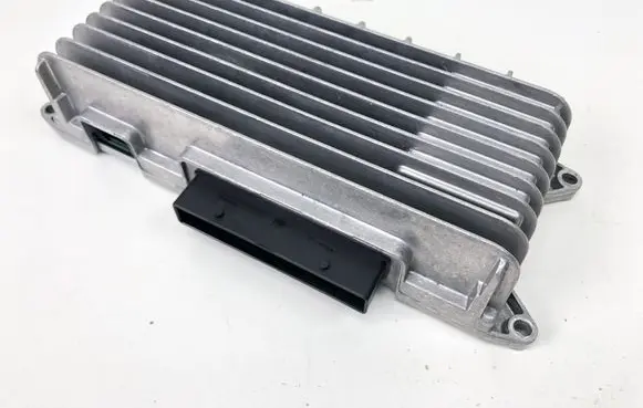 Audi A6 S6 C6 4F Sound amplifier 4F0910223K 4F0035223L